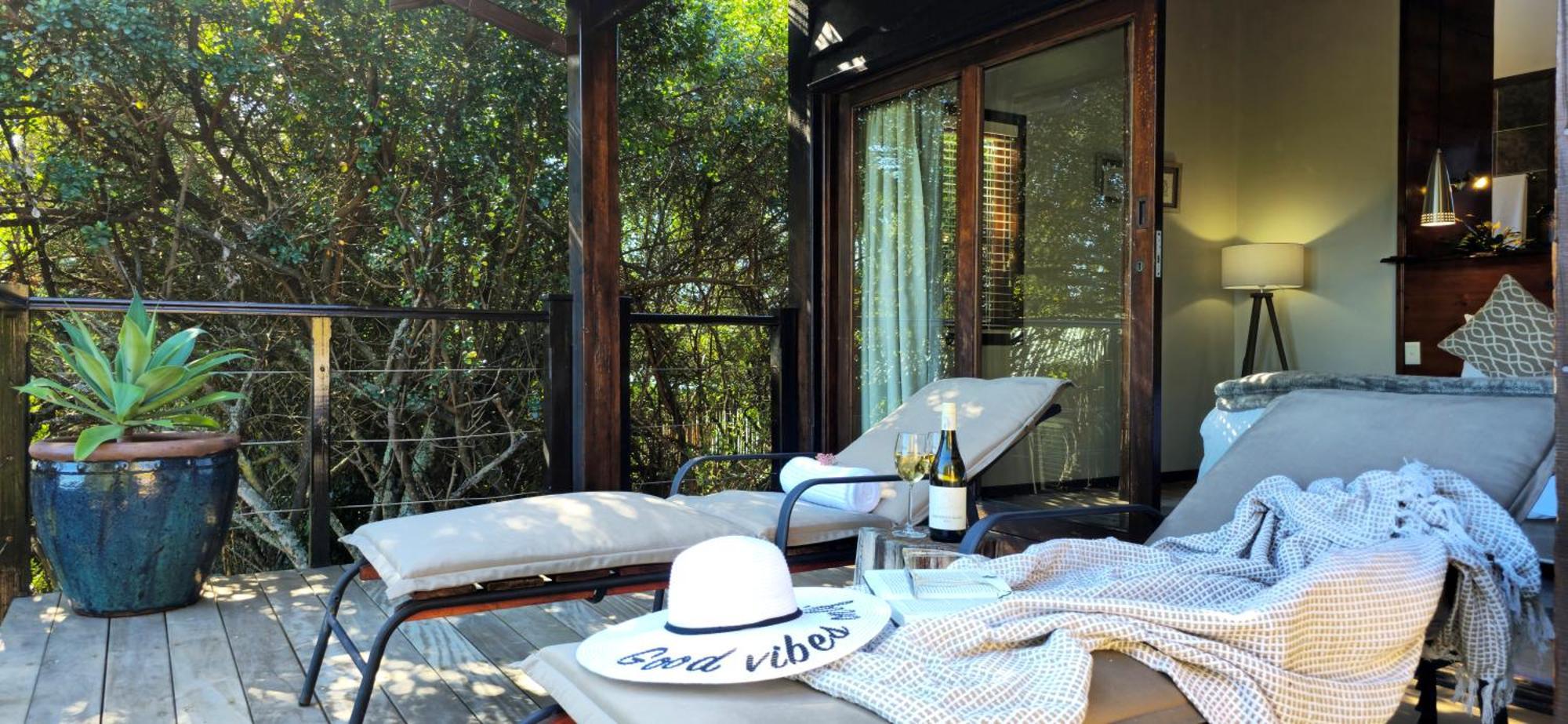 Elephant Hide Of Knysna Guest Lodge Exterior photo