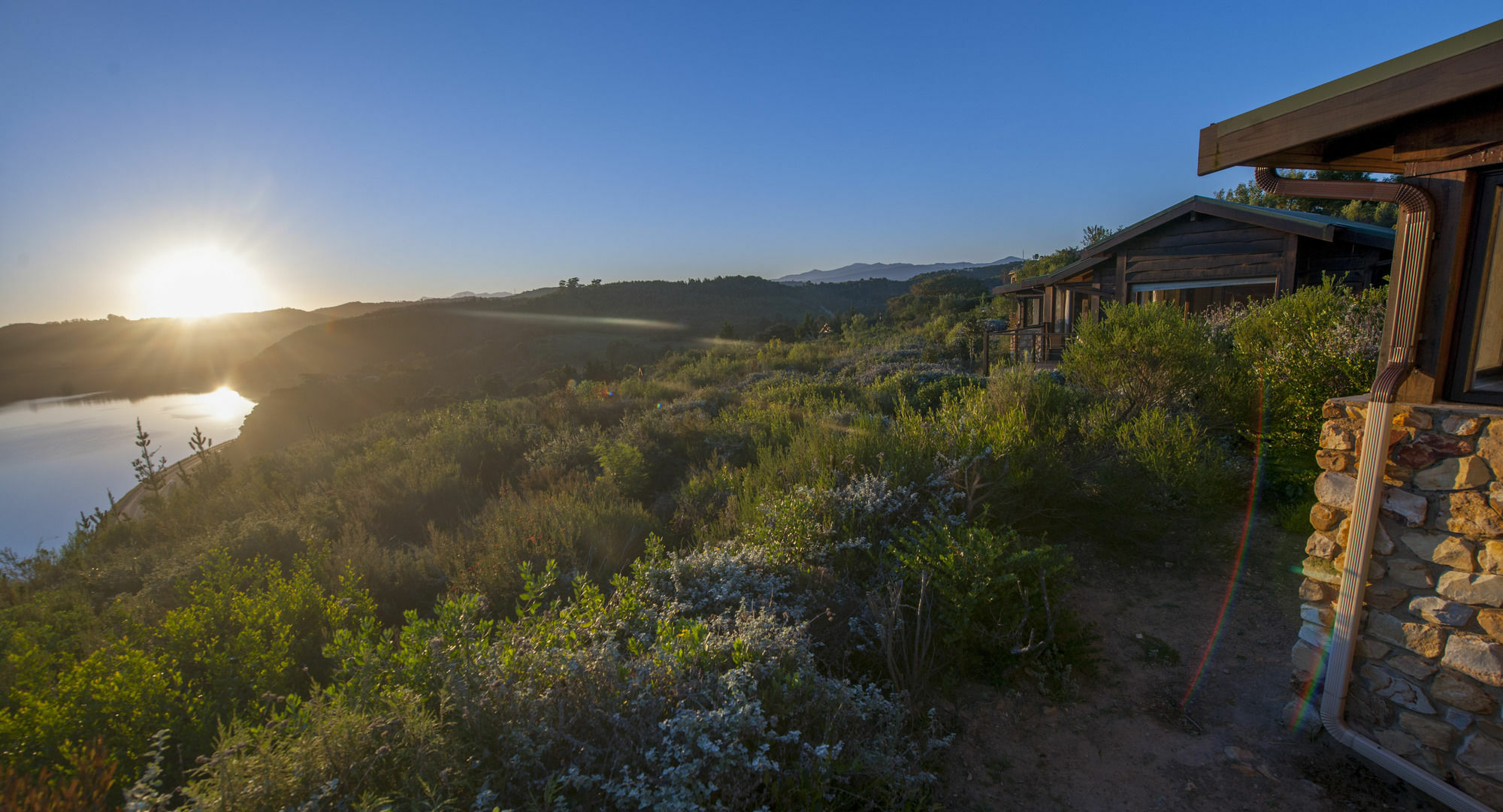 Elephant Hide Of Knysna Guest Lodge Exterior photo